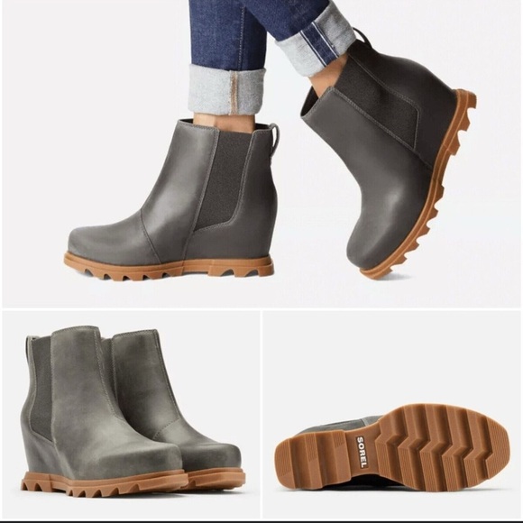 SOREL WOMEN'S JOAN OF ARCTIC™ WEDGE III CHELSEA BOOTIE - Picture 1 of 11